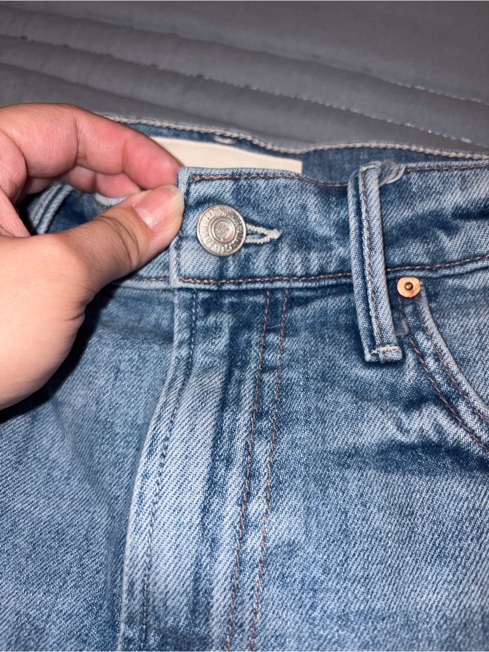 Mother Embroidered Floral Denim Shorts - Blue size 26 - Picture 4 of 14